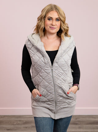 Covey Oversized Quilted Hooded Vest | Taupe