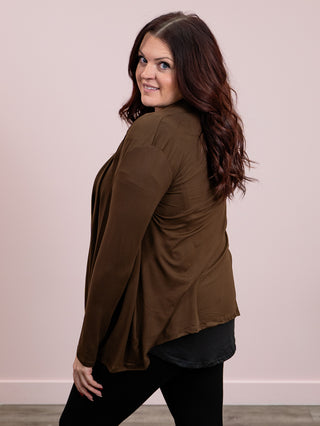 *FINAL SALE* Catch The Breeze Cardigan | Brown