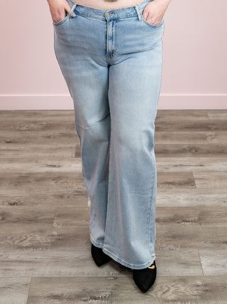 *NEW* Risen Jeans | Mid Rise | Wide Leg V Dipped Light Wash LONG | Zephyr