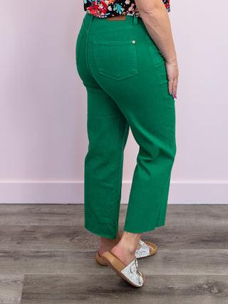 *FINAL SALE* Judy Blue | High Rise | KELLY GREEN Tummy Control Wide Crop | Williard