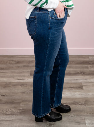 Judy Blue | Mid Rise | Dark Wash Thermal Bootcut LONG | Brayden