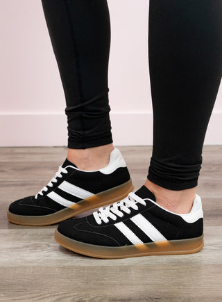 *NEW* Dear Dash Sneakers | Black & White