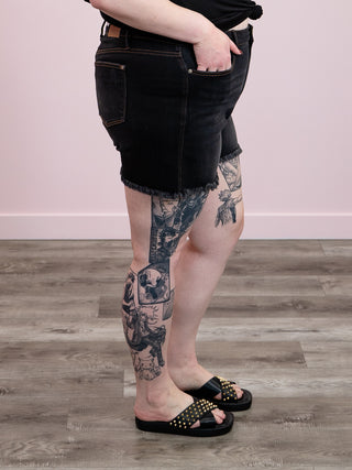 *FINAL SALE* Judy Blue | High Rise | Black Wash Frayed Shorts | Glen