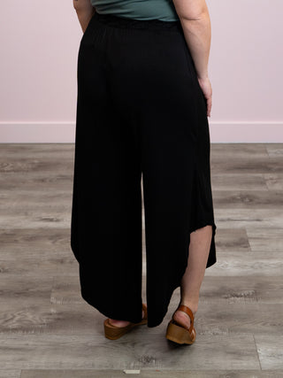 Aloha Asymmetrical Pants | Black