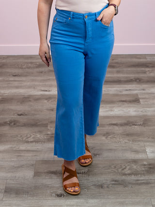 *FINAL SALE* Judy Blue | High Rise | SKY BLUE Tummy Control Wide Crop | Chad