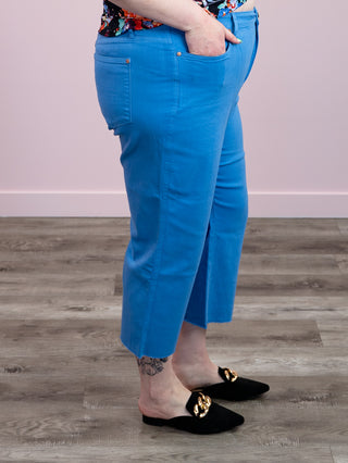 *FINAL SALE* Judy Blue | High Rise | SKY BLUE Tummy Control Wide Crop | Chad