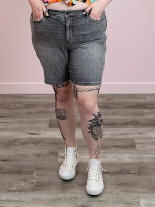 *FINAL SALE* Judy Blue | Mid Rise | Grey Wash Bermuda Shorts | Pim