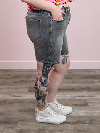 *FINAL SALE* Judy Blue | Mid Rise | Grey Wash Bermuda Shorts | Pim