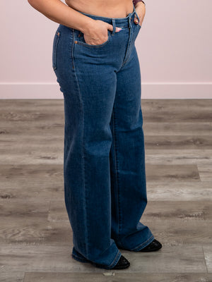 *NEW* Judy Blue | High Rise | Mid Wash LONG Wide Leg | Thomas