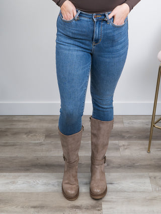 *FINAL SALE* Judy Blue | High Rise | Light Wash Thermal Skinny | Osiris