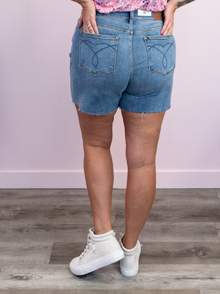 *FINAL SALE* Judy Blue | High Rise | Light Wash SHORTS | Malachi