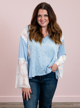 *FINAL SALE* Well Done Flare Sleeve Top | Powder Blue