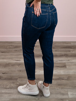 Judy Blue | Mid Rise | Dark Wash Tummy Control Skinny | Arlo