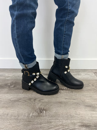 Pacific Rhinestone Boot | Black